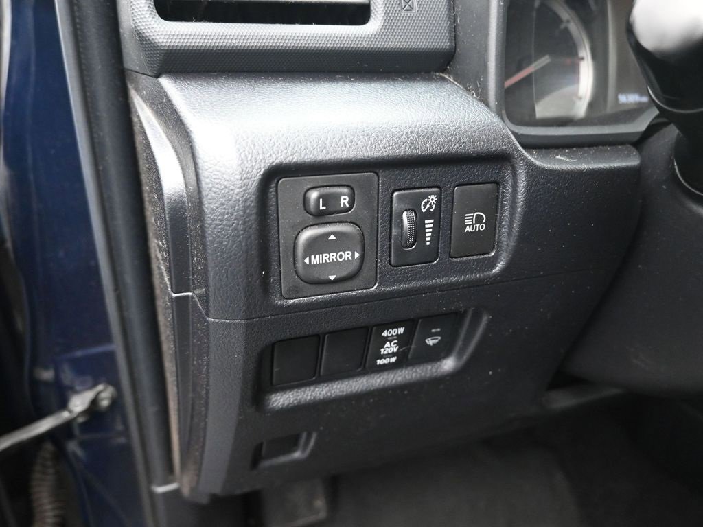 Used 2022 Toyota 4Runner TRD Off-Road image 13