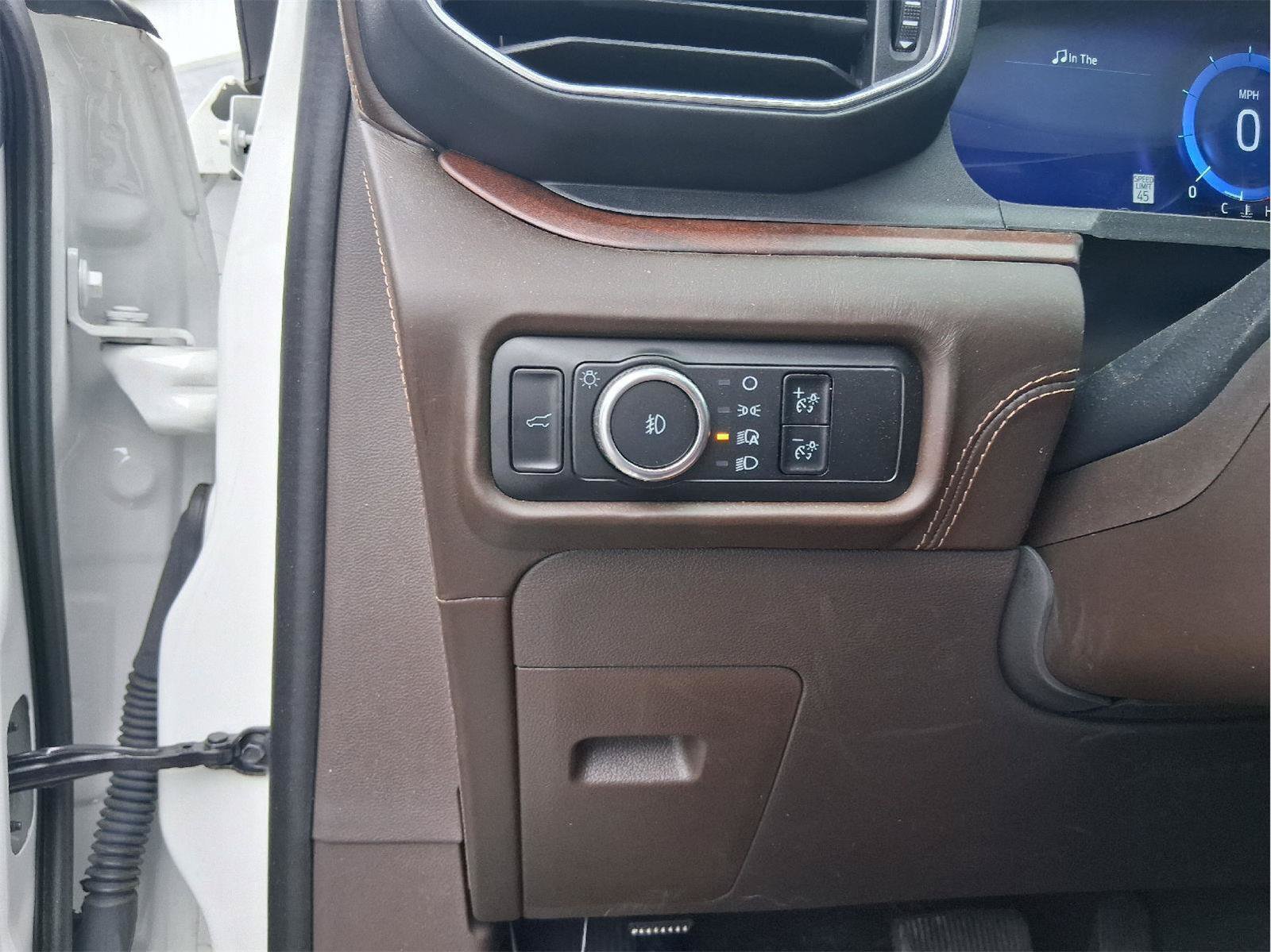 Certified 2024 Ford Explorer King Ranch w/ Technology Package RWD image 23