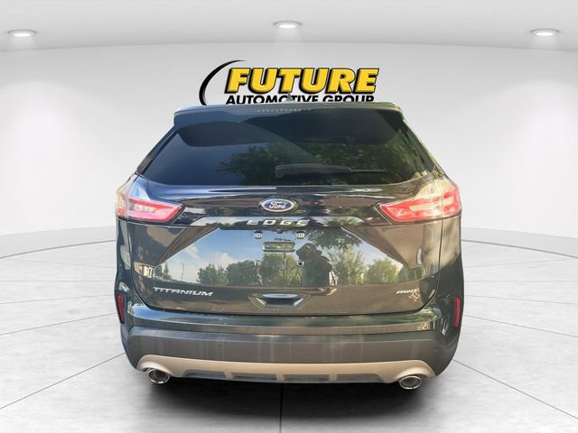 Certified 2022 Ford Edge Titanium AWD/4WD image 4