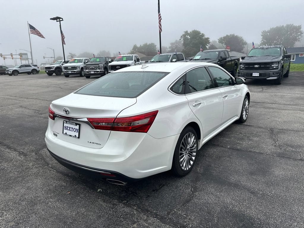 Used 2018 Toyota Avalon Limited w/ Carpet Mat Package FWD image 5