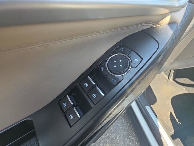 Certified 2020 Ford Explorer Limited w/ Hybrid Equipment Group 310A AWD/4WD image 29