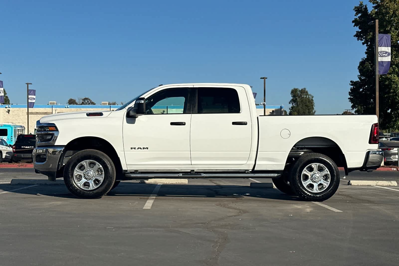 Used 2026 RAM 2500 Big Horn AWD/4WD image 6