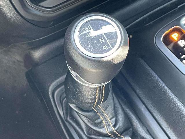 Used 2022 Jeep Gladiator Overland image 29