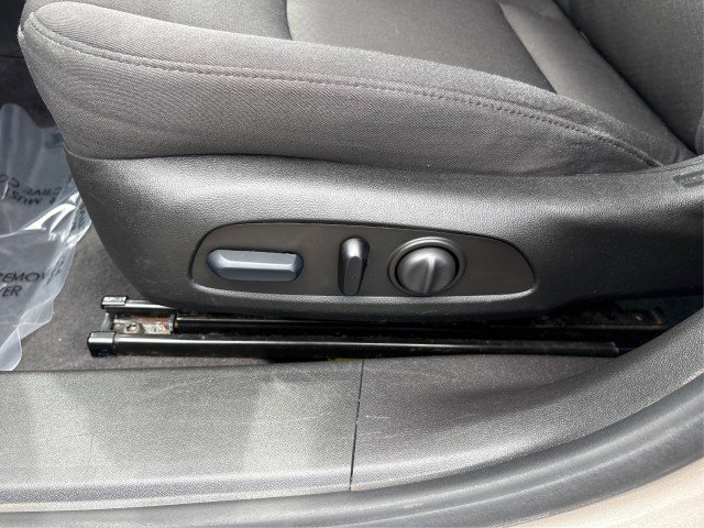 Used 2023 Chevrolet Malibu LT FWD image 17
