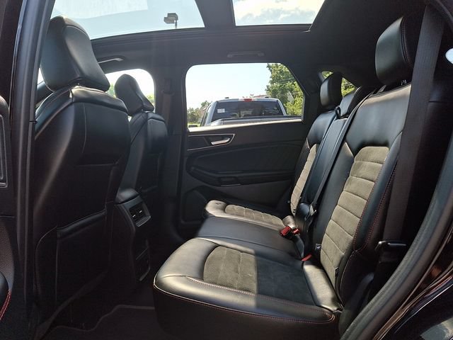 Certified 2023 Ford Edge ST-Line w/ Class II Trailer Tow Package AWD/4WD image 11