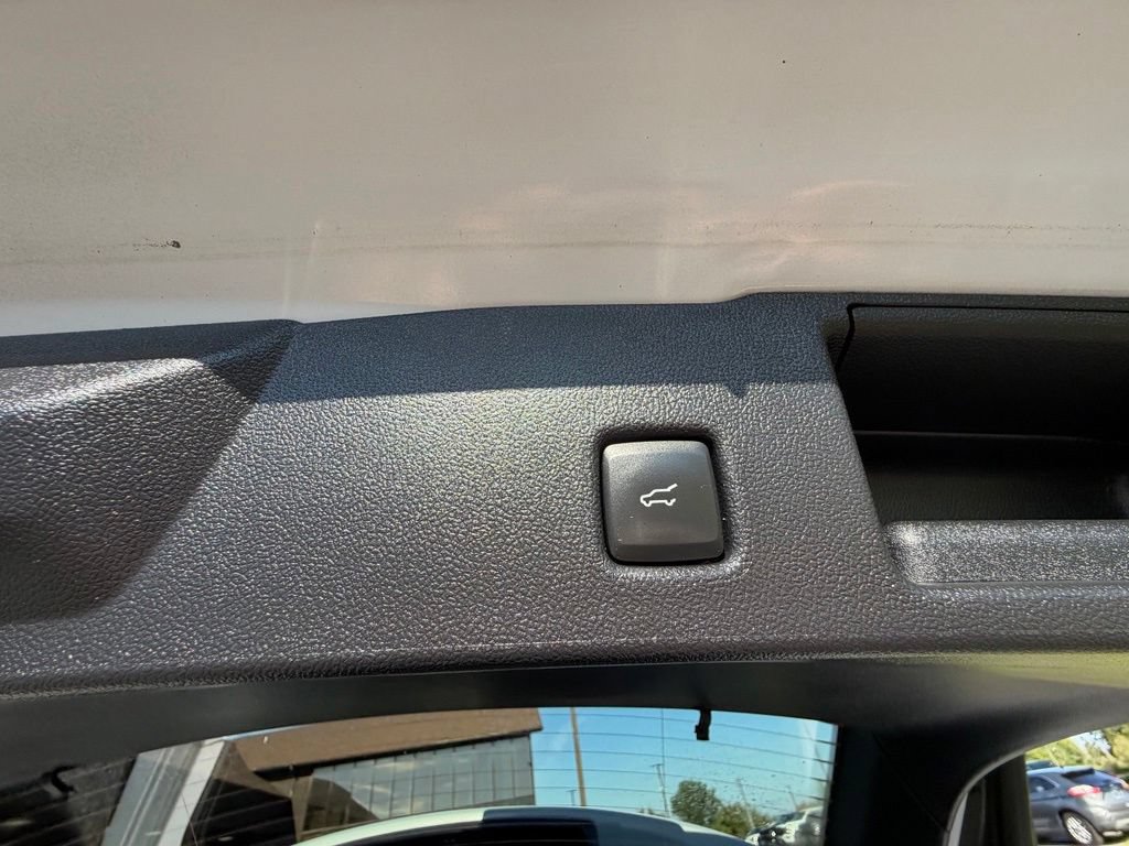 Certified 2025 Ford Escape Platinum AWD/4WD image 45