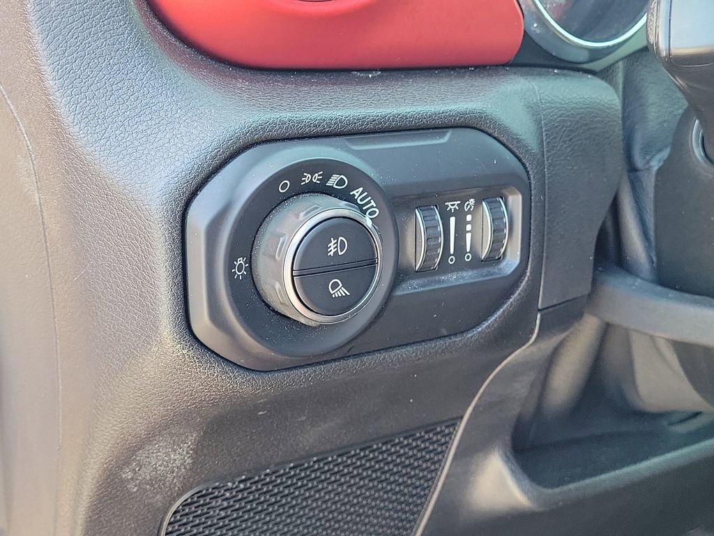 Used 2021 Jeep Gladiator Rubicon image 25