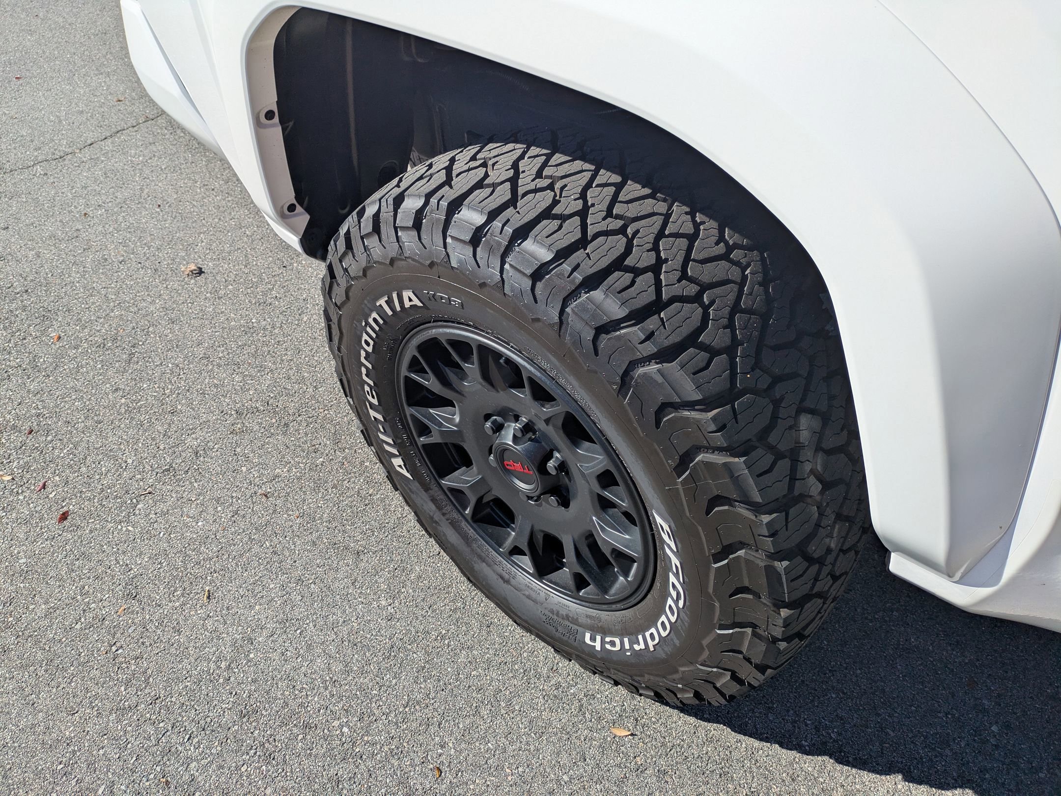 Used 2025 Toyota Tacoma TRD Sport image 38