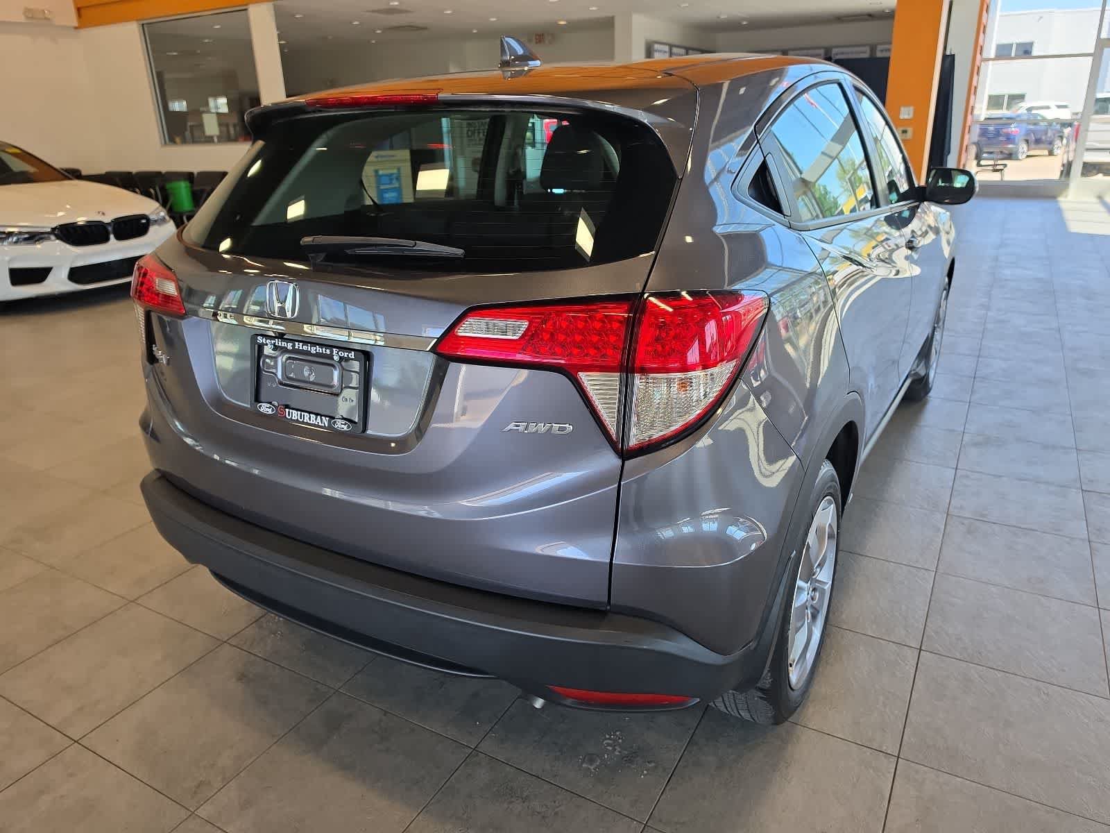 Used 2022 Honda HR-V LX image 8