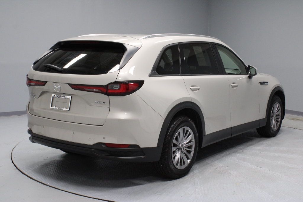 Used 2025 MAZDA CX-90 3.3 Turbo w/ Preferred Package AWD/4WD image 11