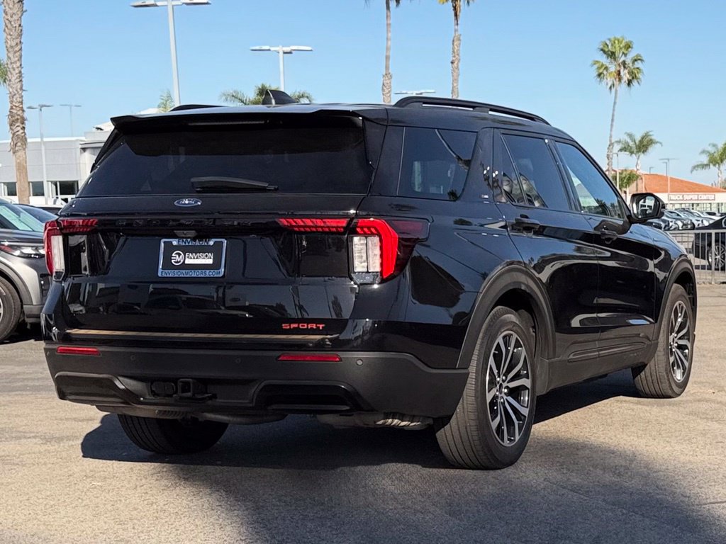 Certified 2025 Ford Explorer ST-Line w/ Premium Package RWD image 8