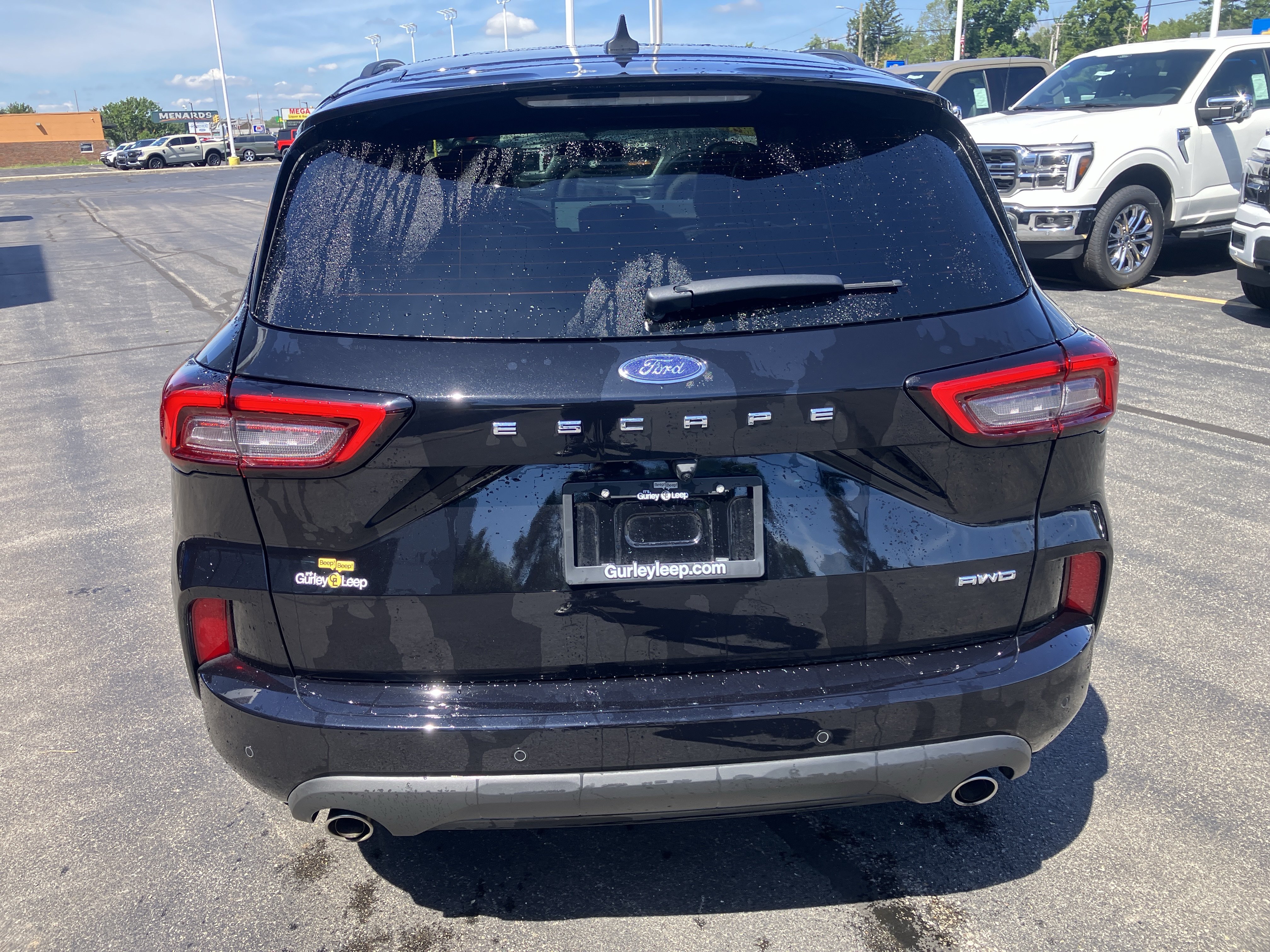 Certified 2023 Ford Escape ST-Line w/ Tech Pack #1 AWD/4WD image 6