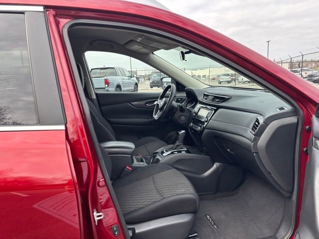 Used 2019 Nissan Rogue SV w/ Premium Package image 8