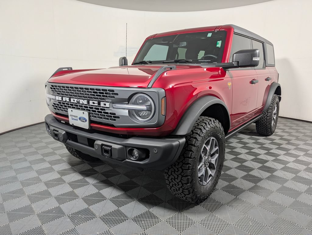 Certified 2025 Ford Bronco Badlands AWD/4WD image 4