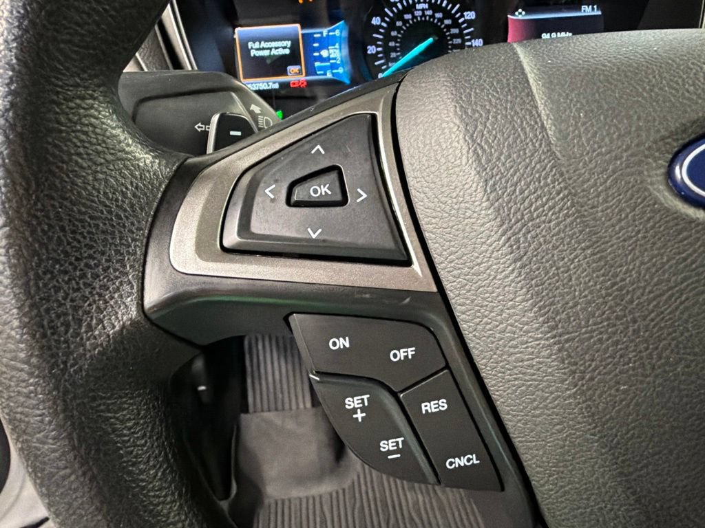 Certified 2018 Ford Fusion SE w/ Fusion SE Technology Package FWD image 17