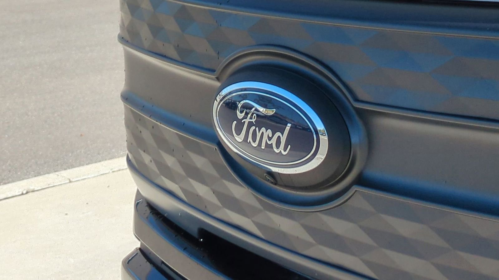 Certified 2022 Ford F150 Lightning Lariat image 12