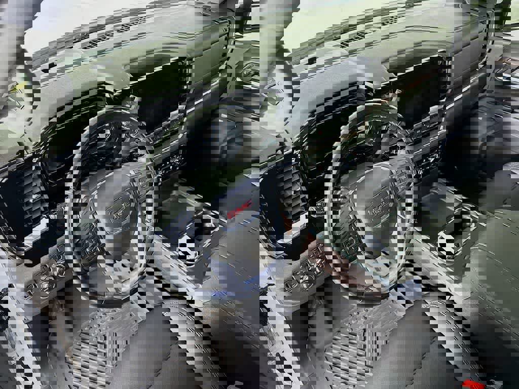 Used 2024 GMC Sierra 2500 SLT w/ SLT Premium Package image 9