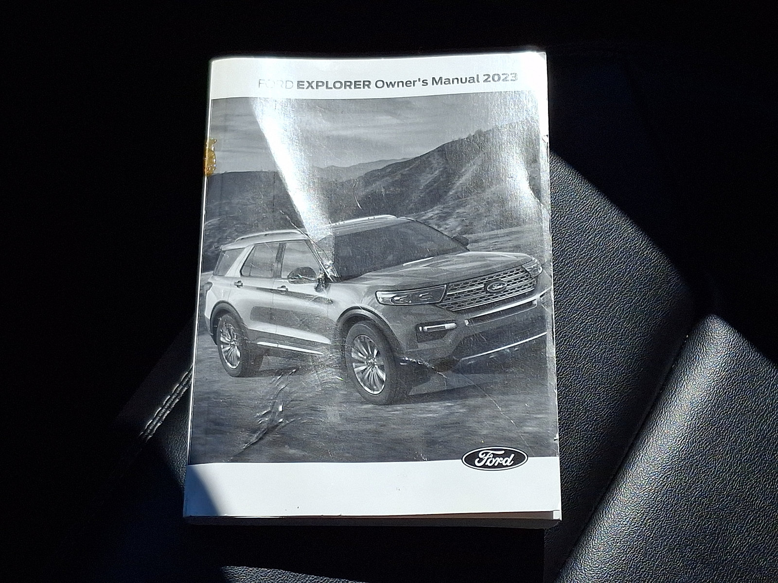 Certified 2023 Ford Explorer XLT w/ Equipment Group 202A AWD/4WD image 26