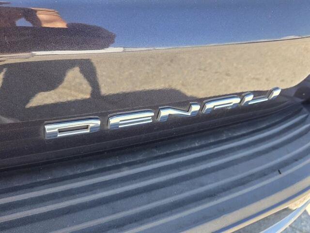 Used 2023 GMC Yukon Denali Ultimate AWD/4WD image 13