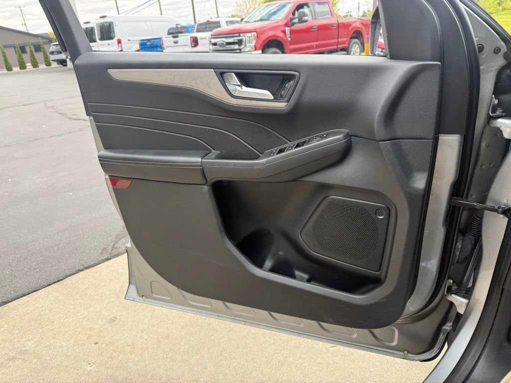 Certified 2021 Ford Escape SEL AWD/4WD image 22