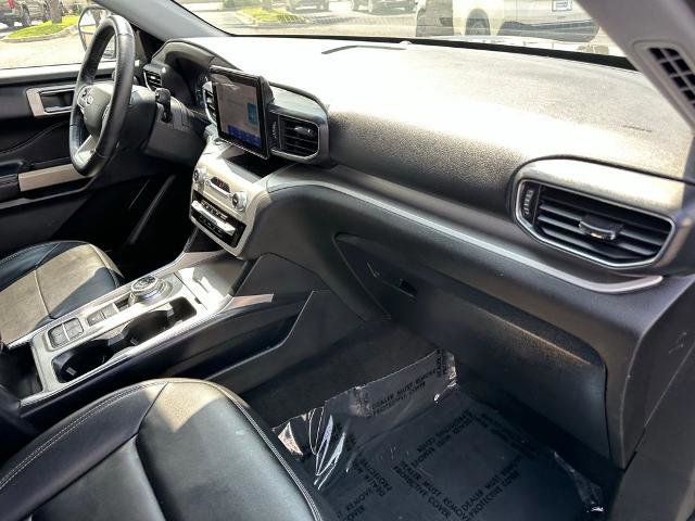 Certified 2022 Ford Explorer XLT w/ Equipment Group 202A image 24