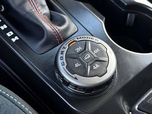 Certified 2025 Ford Bronco Heritage Edition AWD/4WD image 32
