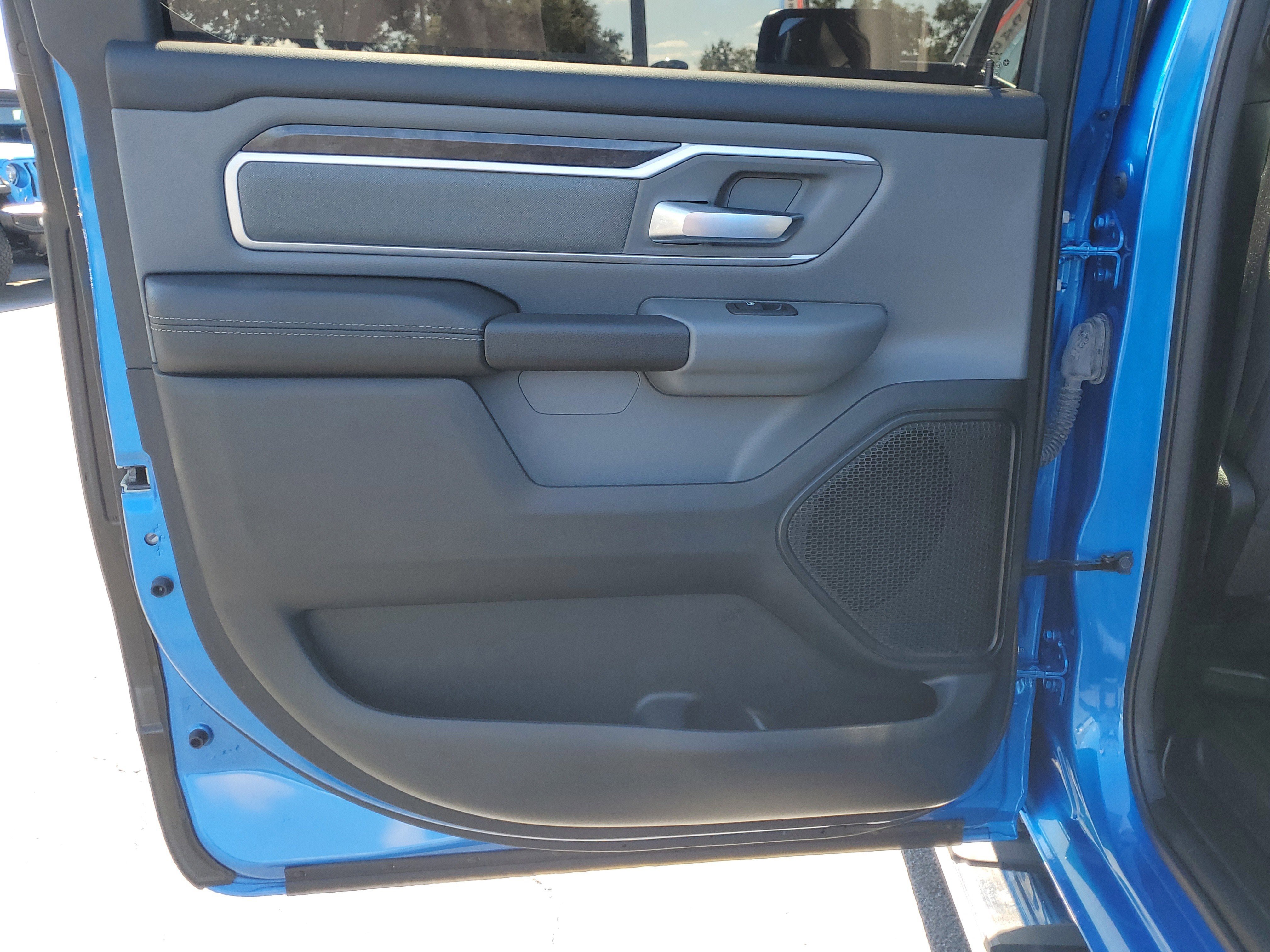 Used 2023 RAM 1500 Big Horn image 12