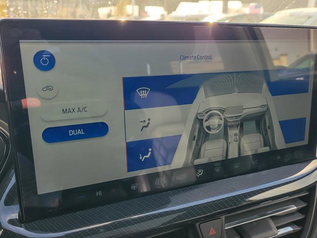 Certified 2024 Ford Escape ST-Line Elite w/ Premium Technology Package image 20