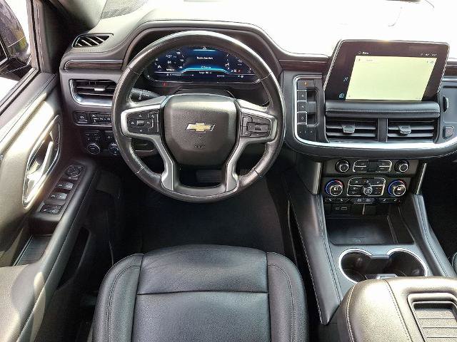 Used 2022 Chevrolet Suburban LT AWD/4WD image 12