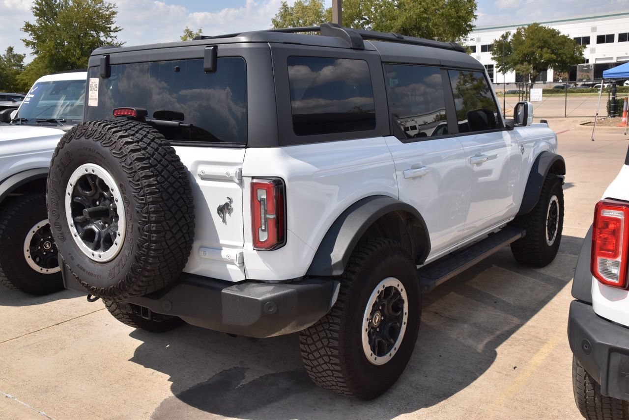 Certified 2023 Ford Bronco Outer Banks w/ Sasquatch Package AWD/4WD image 5