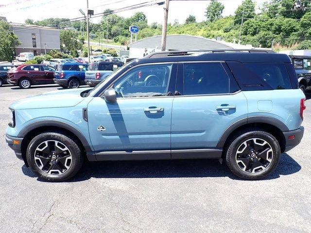 Certified 2021 Ford Bronco Sport Outer Banks w/ Outer Banks Package AWD/4WD image 2