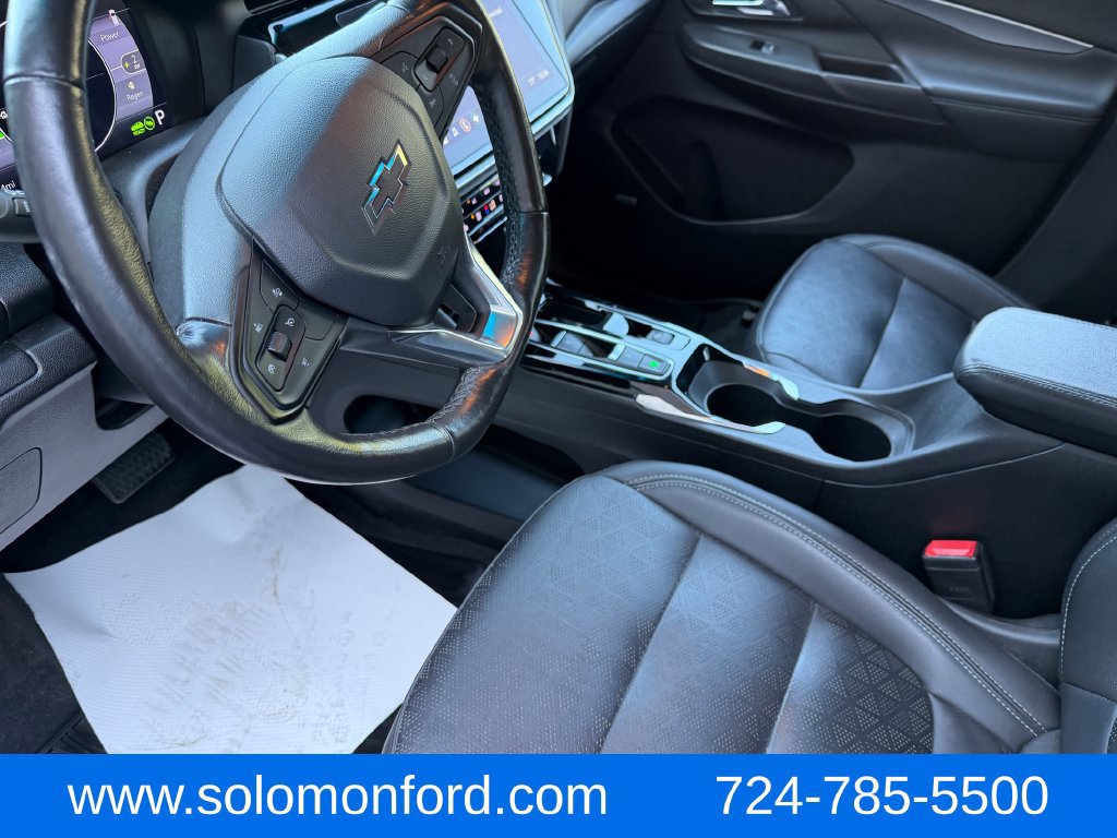 Used 2023 Chevrolet Bolt LT w/ Infotainment Package FWD image 10