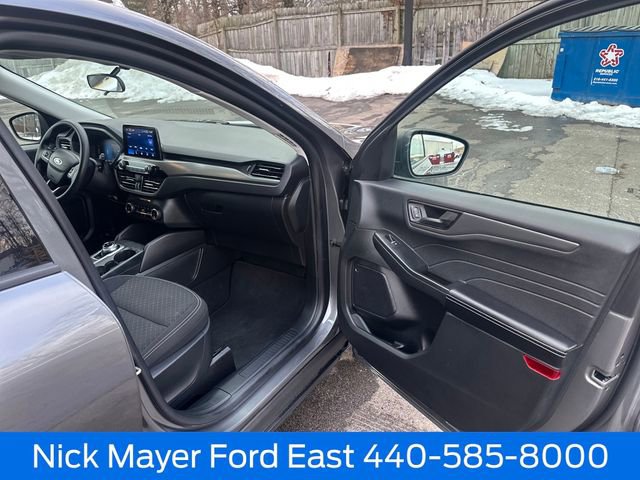Certified 2025 Ford Escape Active AWD/4WD image 10