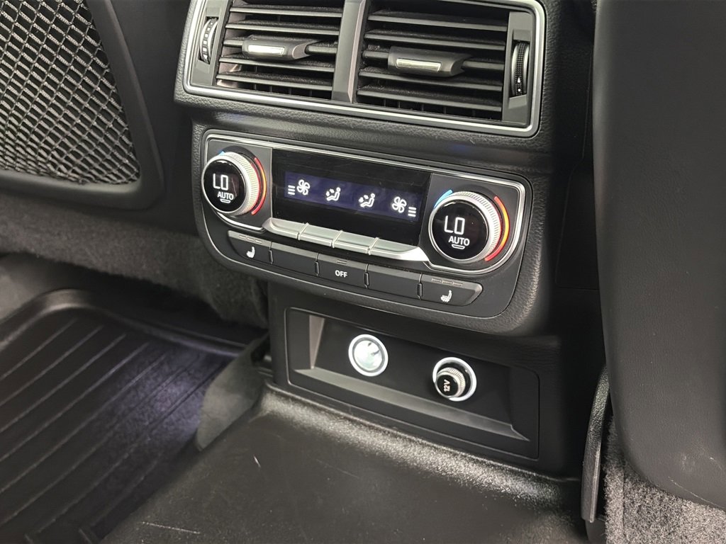 Used 2018 Audi Q7 3.0T Prestige image 30