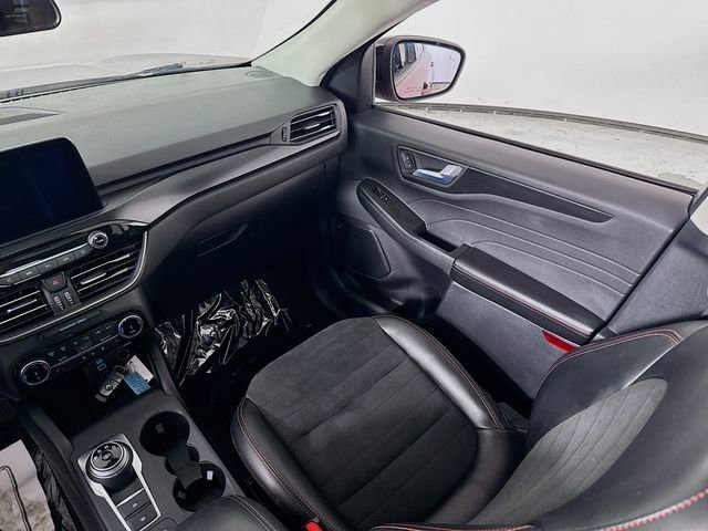 Certified 2022 Ford Escape SEL w/ SEL Stealth AWD Package image 25