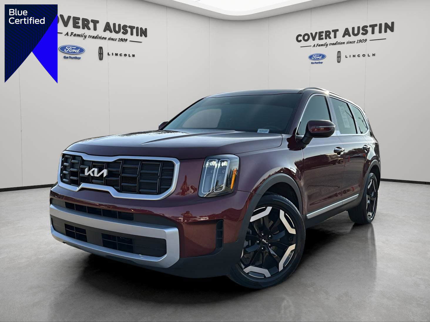 Used 2023 Kia Telluride S image 1