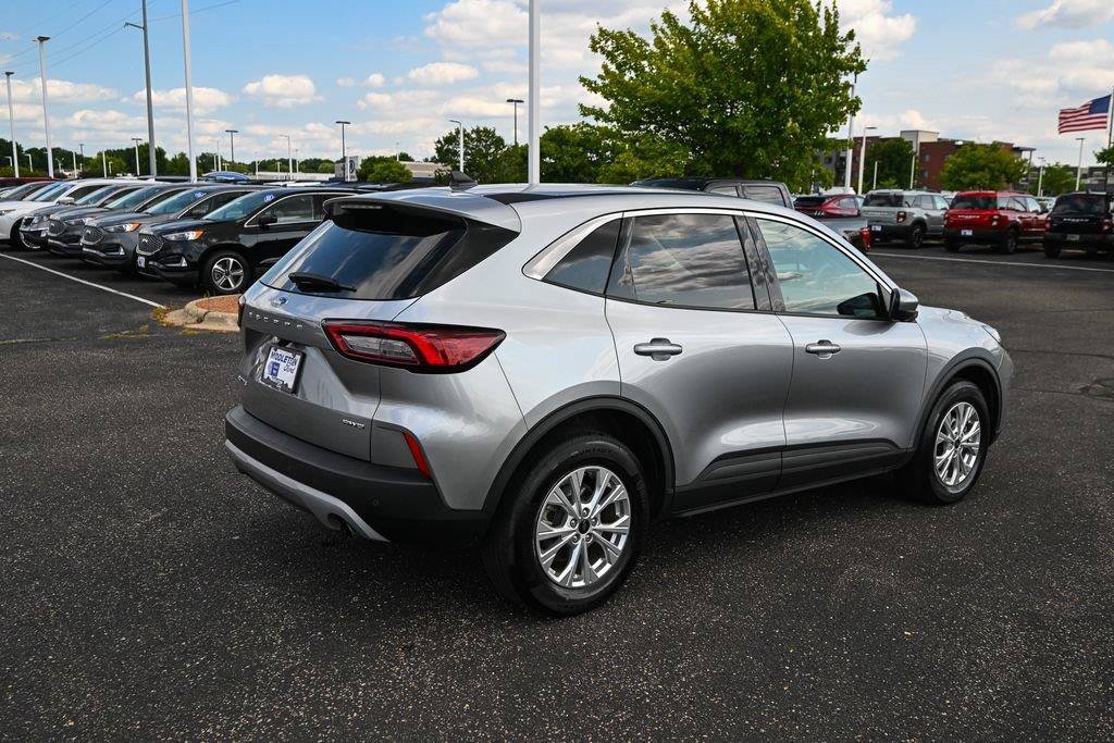 Certified 2023 Ford Escape Active w/ Tech Pack #2 AWD/4WD image 5