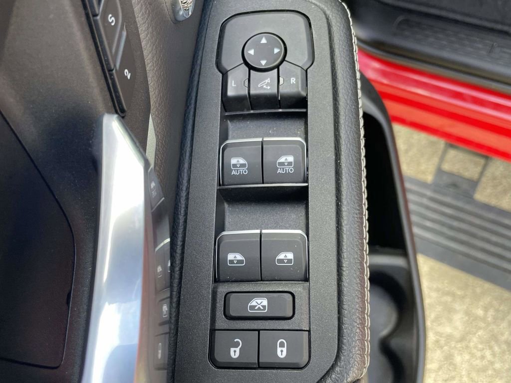 Used 2025 RAM 1500 Laramie w/ Night Edition image 16