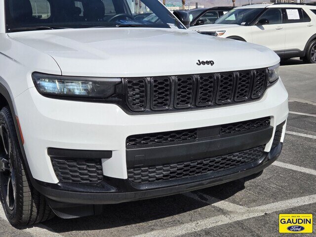 Used 2021 Jeep Grand Cherokee L Laredo AWD/4WD image 2