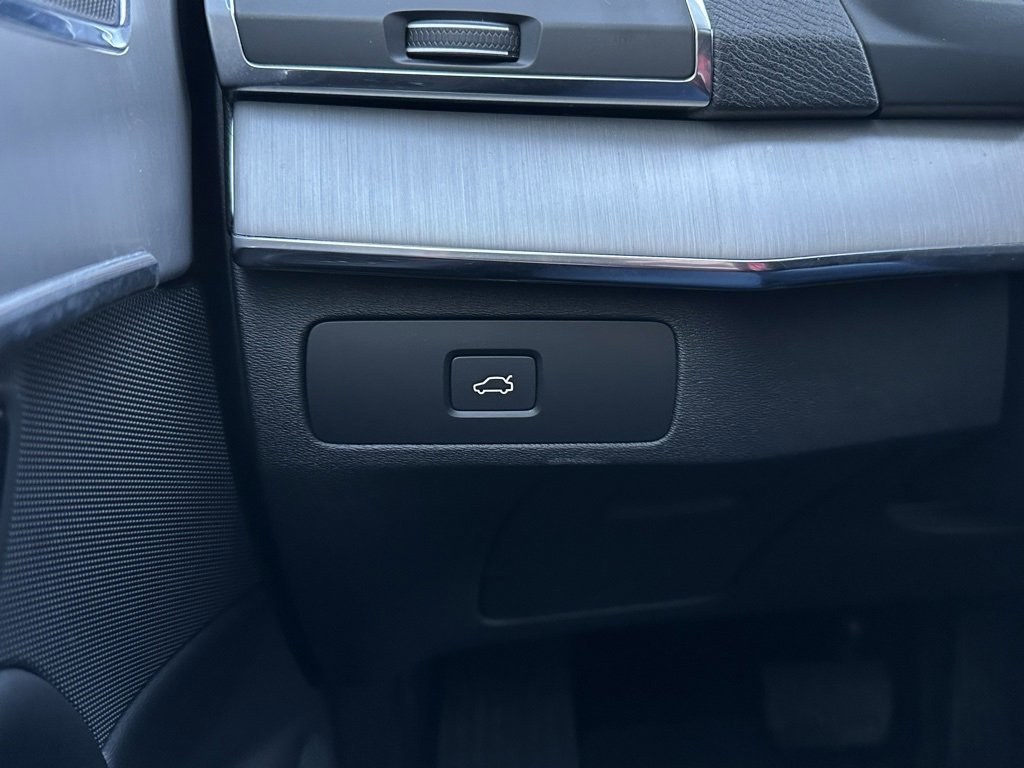 Used 2023 Volvo XC90 B5 Core w/ Protection Package Premier image 34