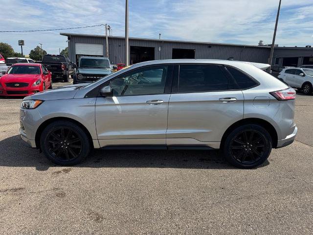 Certified 2024 Ford Edge ST-Line w/ Class II Trailer Tow Package AWD/4WD image 3