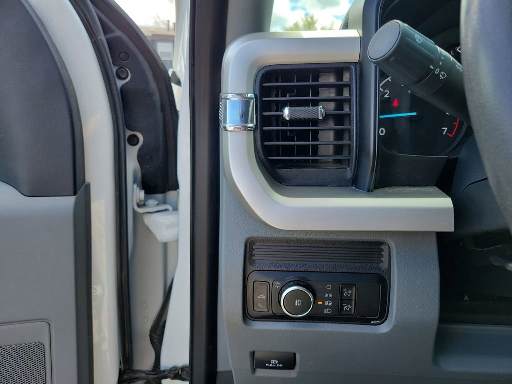 Certified 2025 Ford F250 XLT image 22