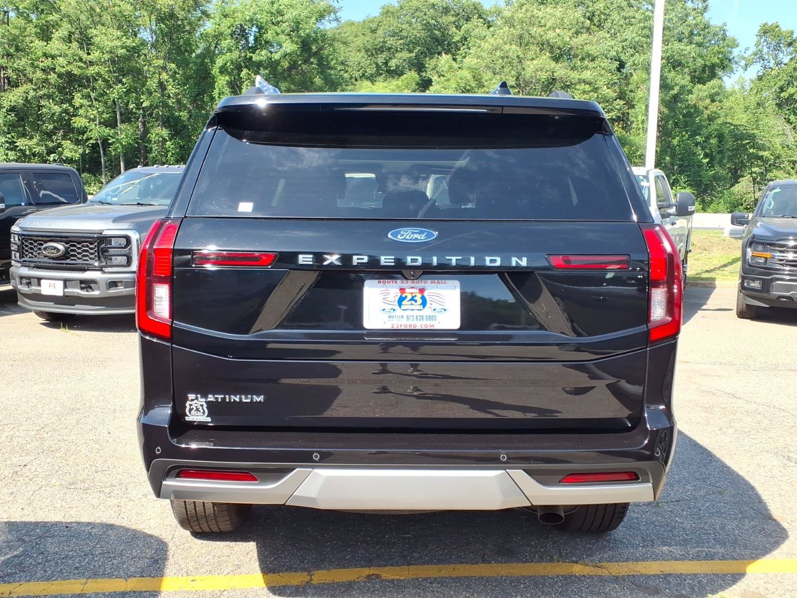 Certified 2025 Ford Expedition Platinum AWD/4WD image 7