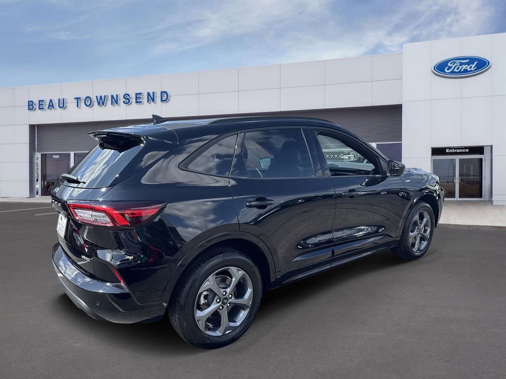 Certified 2023 Ford Escape ST-Line image 5