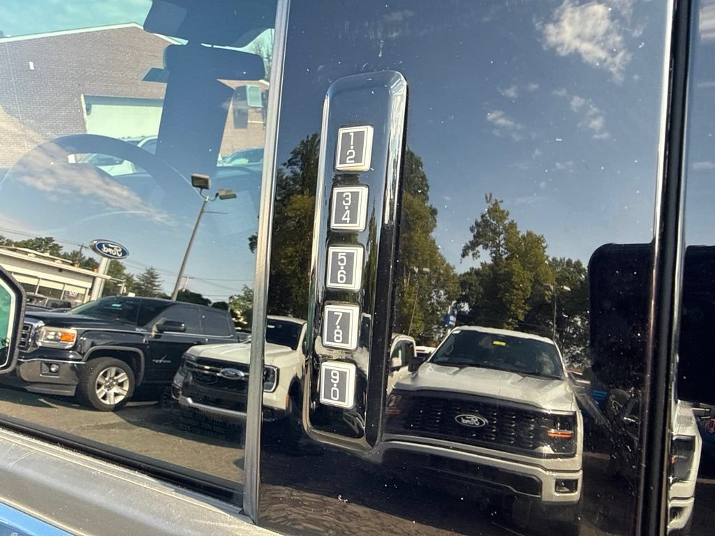 Certified 2019 Ford F150 Raptor w/ Equipment Group 802A Luxury AWD/4WD image 13
