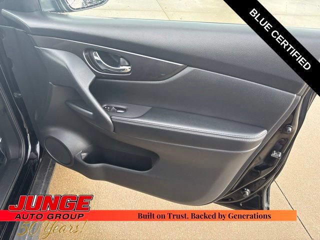 Used 2020 Nissan Rogue SV AWD/4WD image 12