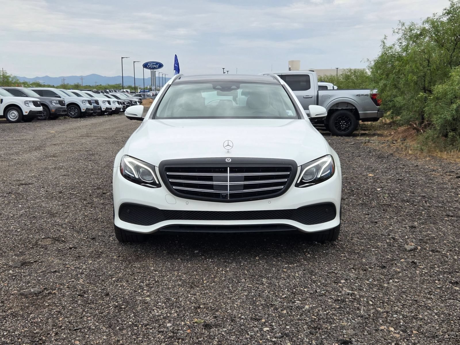 Used 2020 Mercedes-Benz E 450 4MATIC Wagon image 2
