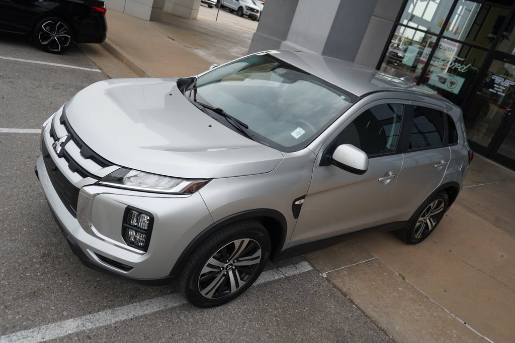 Used 2025 Mitsubishi Outlander Sport ES AWD/4WD image 12