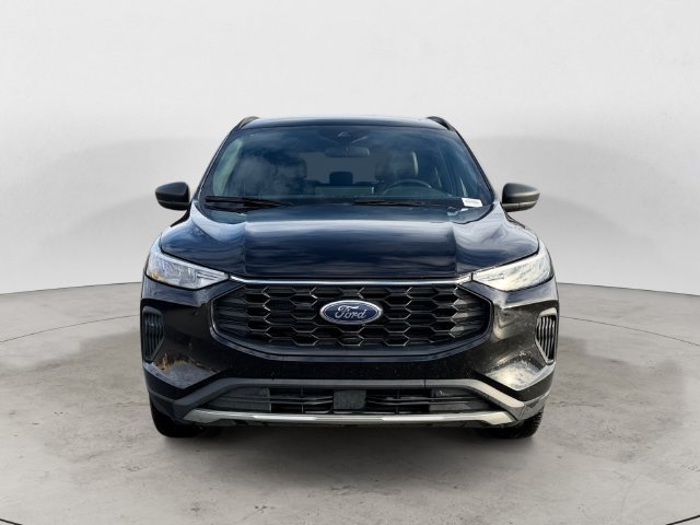 Certified 2026 Ford Escape ST-Line w/ Tech Pack #1 AWD/4WD image 2
