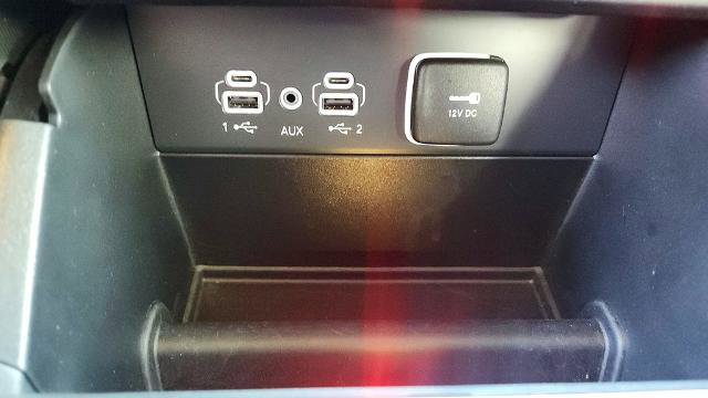 Used 2025 Jeep Grand Cherokee Limited image 16